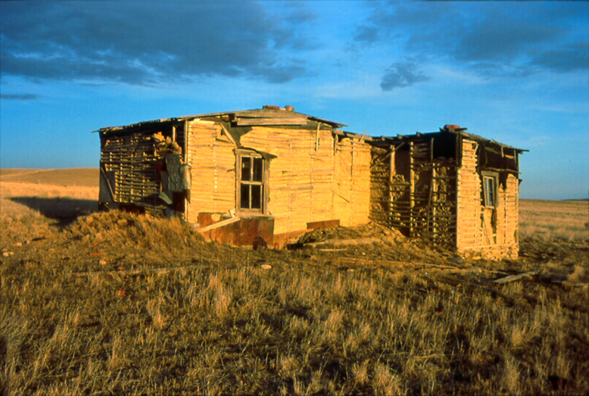 Seven children were raised in this homestead cabin north of Circle. (Photo by Rick and Susie Graetz)