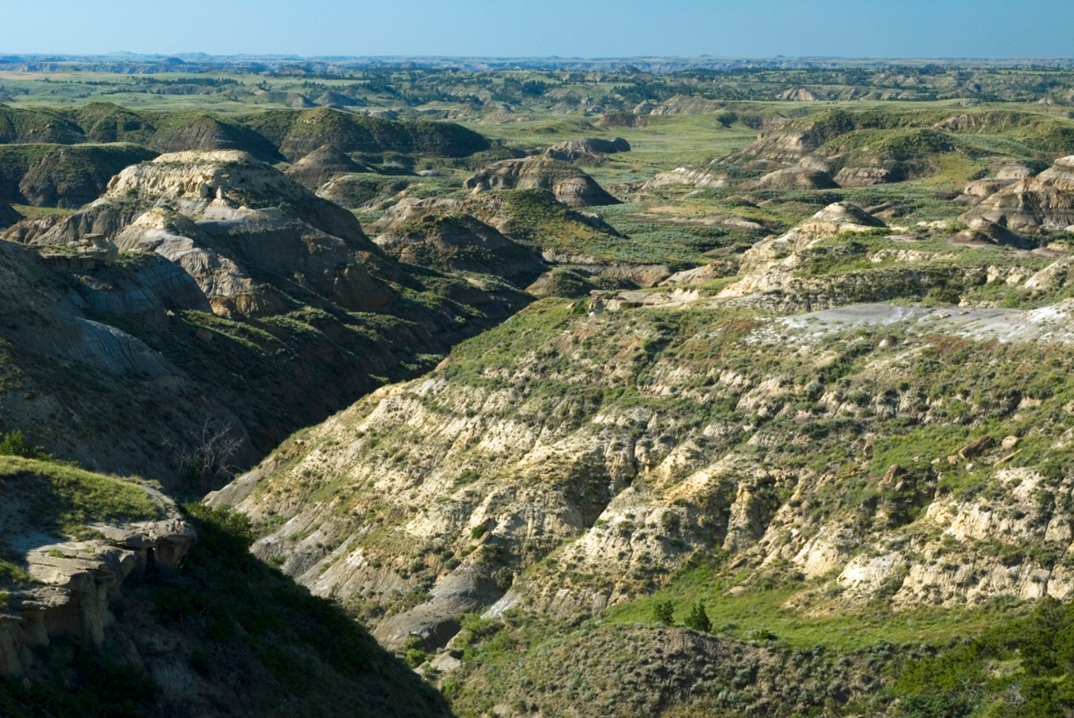 Powder River: The river breaks and badlands north of Jordan (Photo by Rick and Susie Graetz)