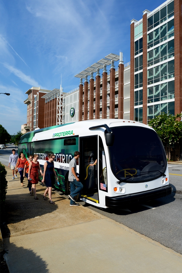 The new battery-electric buses will reduce emissions, improve local air quality, and add capacity to the UDASH service.