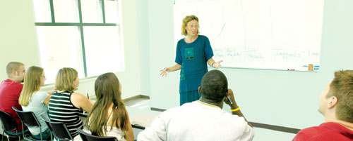 Students in class with Jakki Mohr
