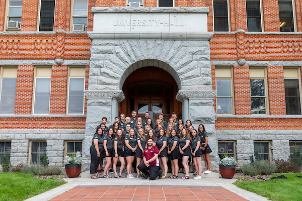Group photo in front of Main Hall for Fall 2021 Orientation