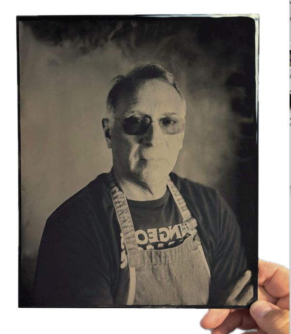 headshot of bob esparza