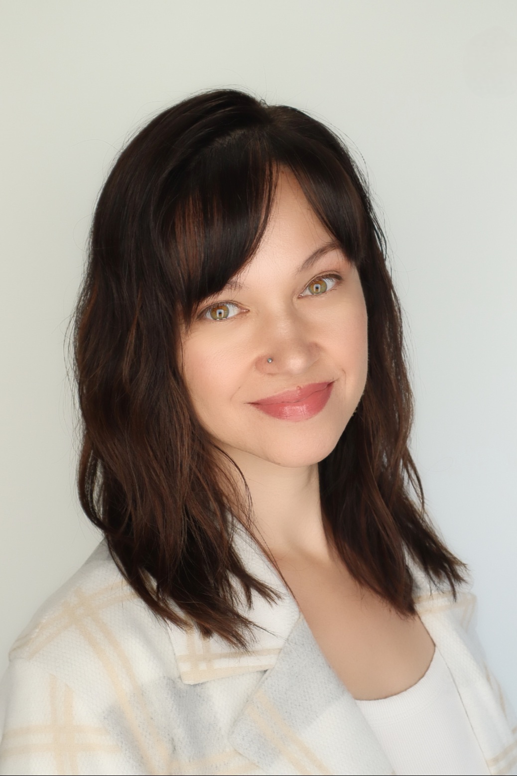 Tara Ballis headshot