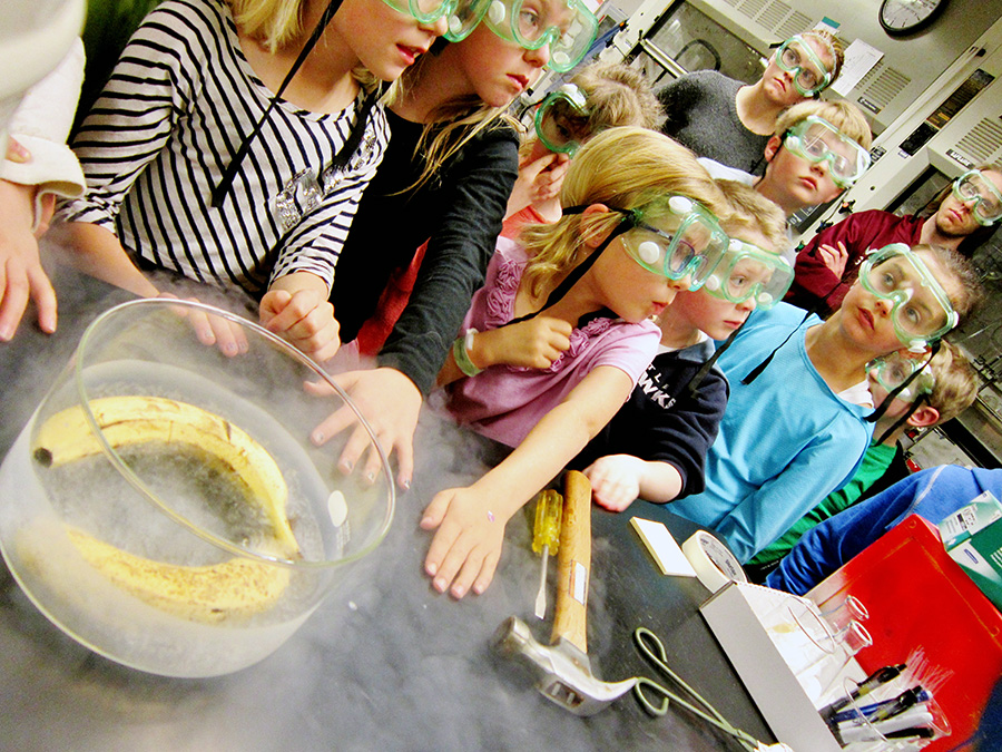 spectrUM science camp