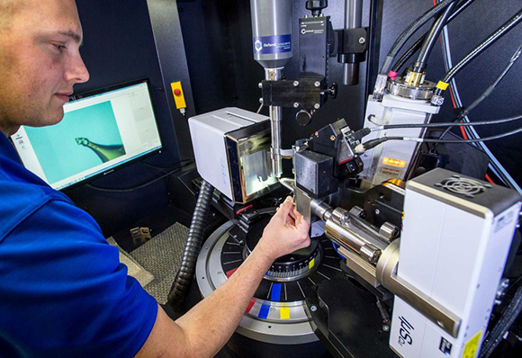 Daniel loading a crystal