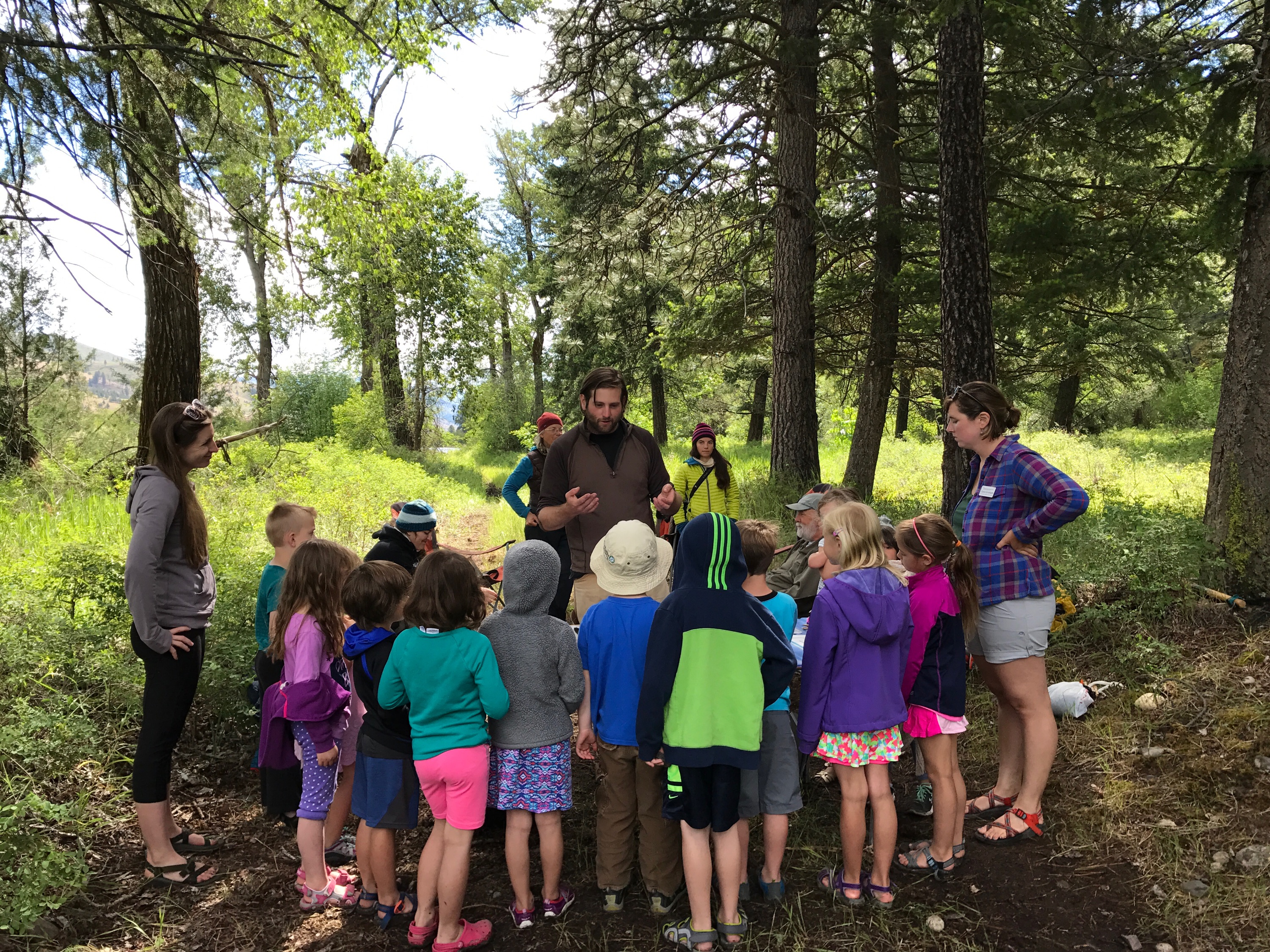 UMBEL banders welcome a kid's summer camp to the banding station