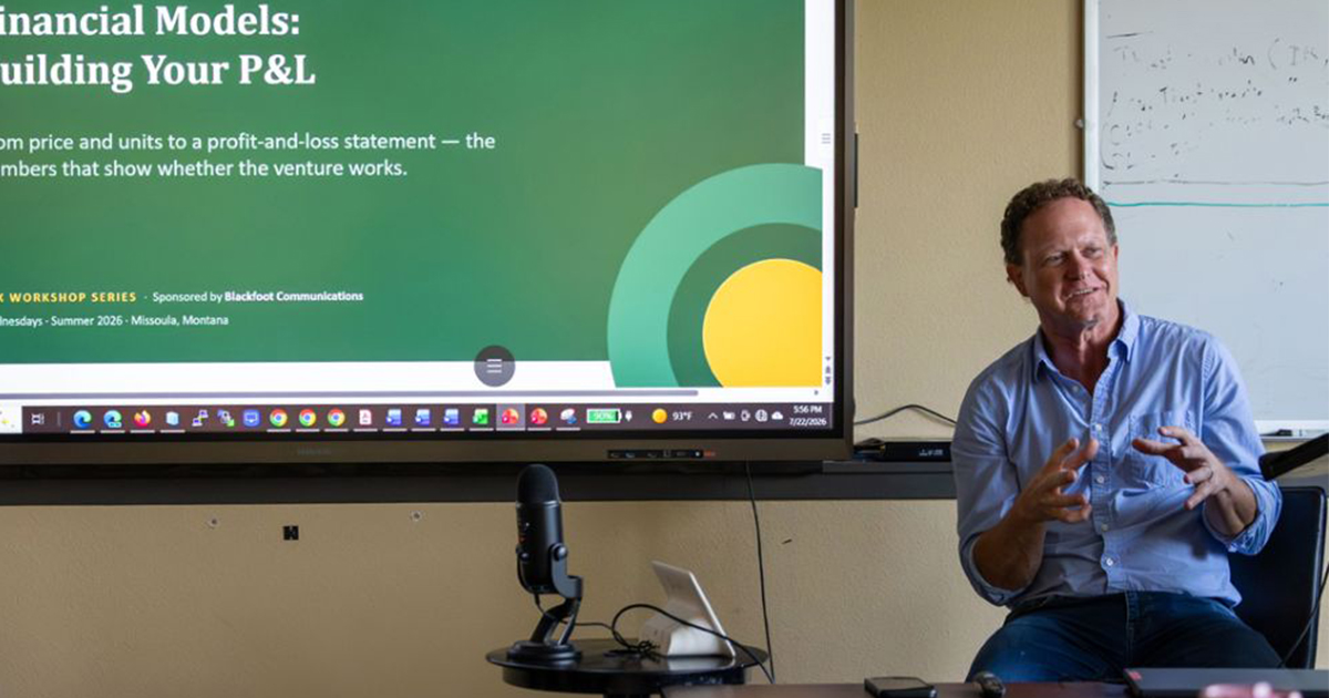 Erik Guzik, an assistant clinical professor of management and entrepreneurship in UM’s College of Business, leads the VBX Entrepreneurship Workshop Series. (UM photos by Casandra Evans)