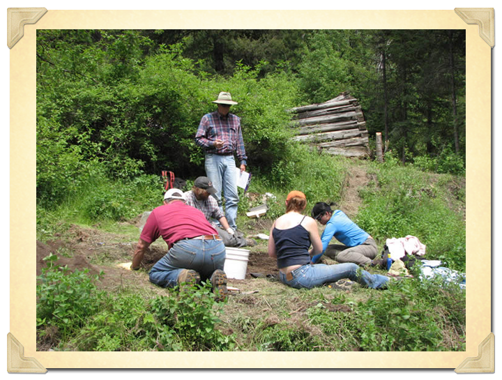 PIT Volunteers excavating at Louiseville