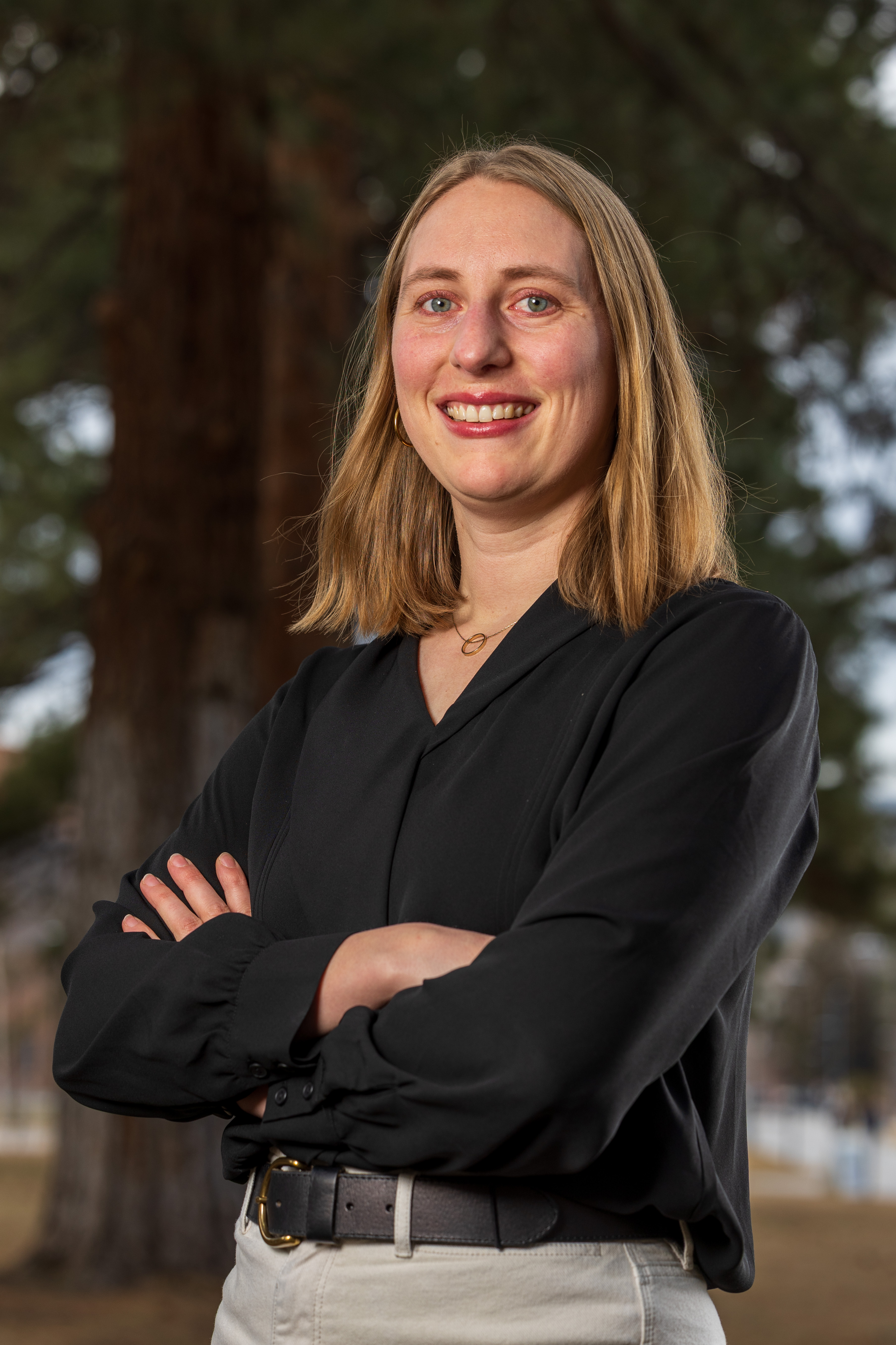 Anya Nelson Headshot
