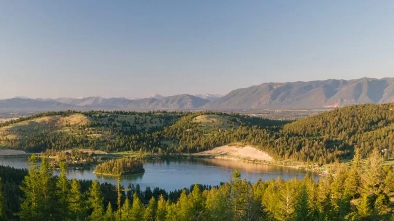 kalispell-hiking-travel