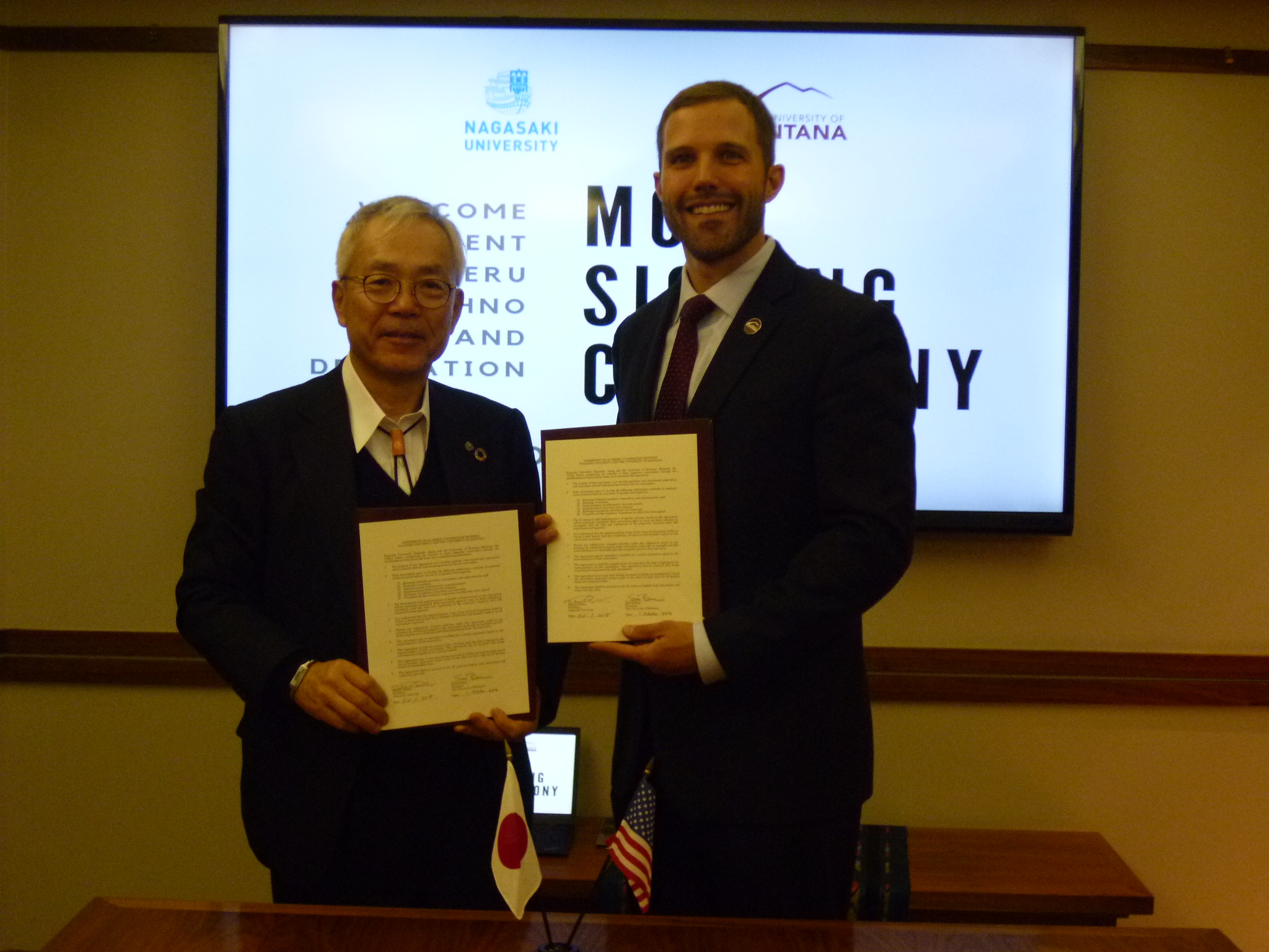 Nagasaki-Partnership-Signing_Presidents.JPG