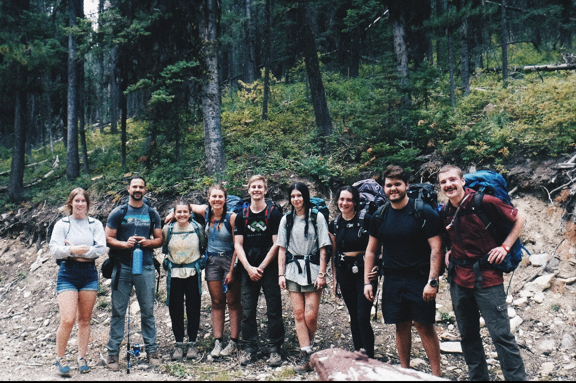 student leads youth group on backpacking trip