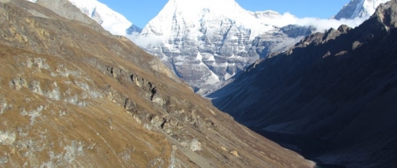 Photo of a mountain