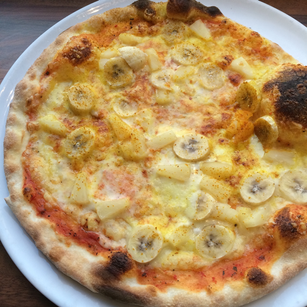 Photo of banana curry pizza