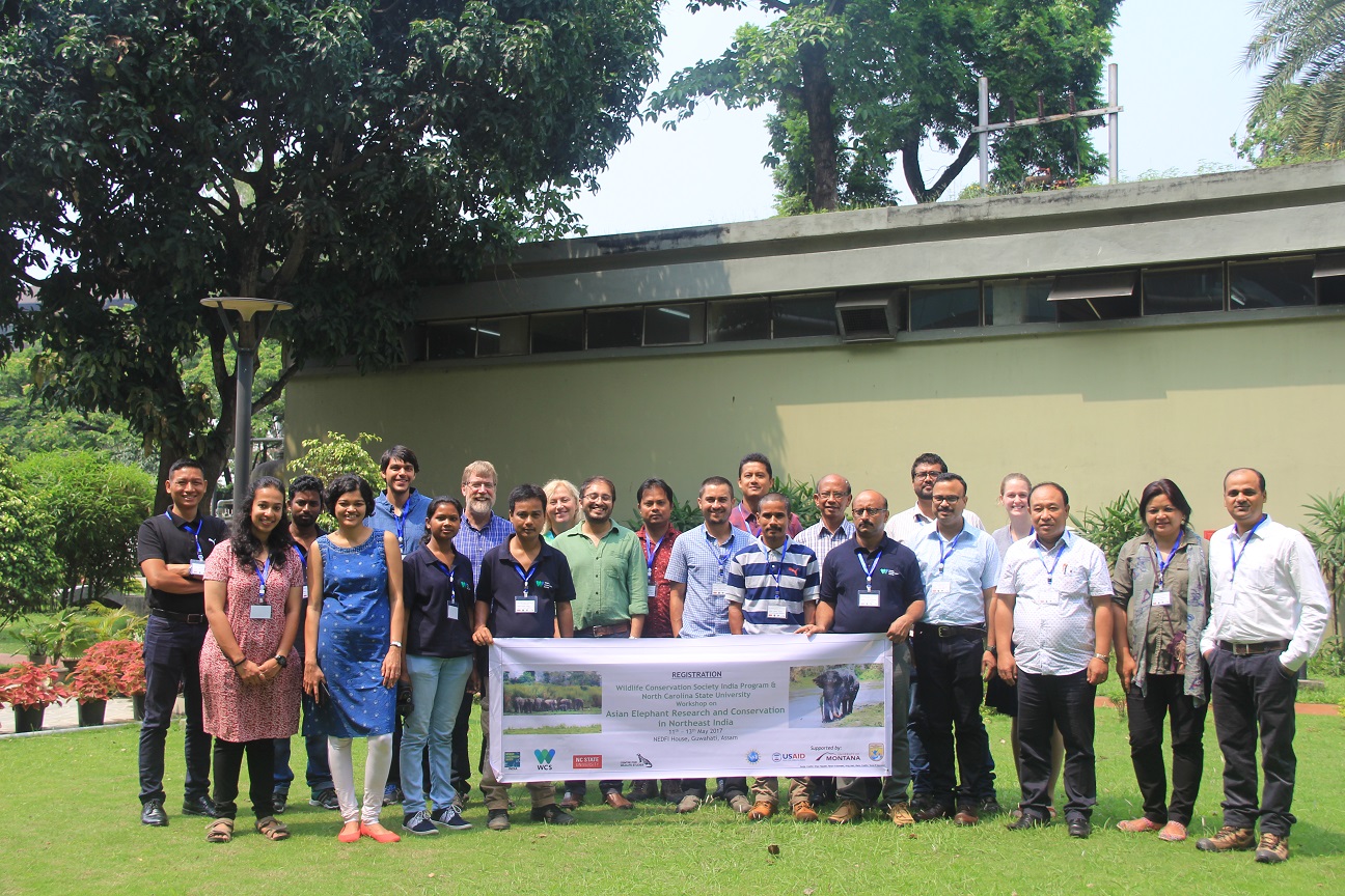 Group photo with the workshop participants