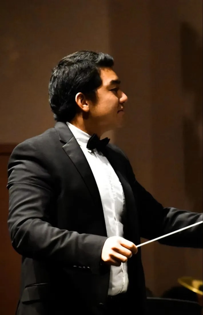 headshot of professor paul bain