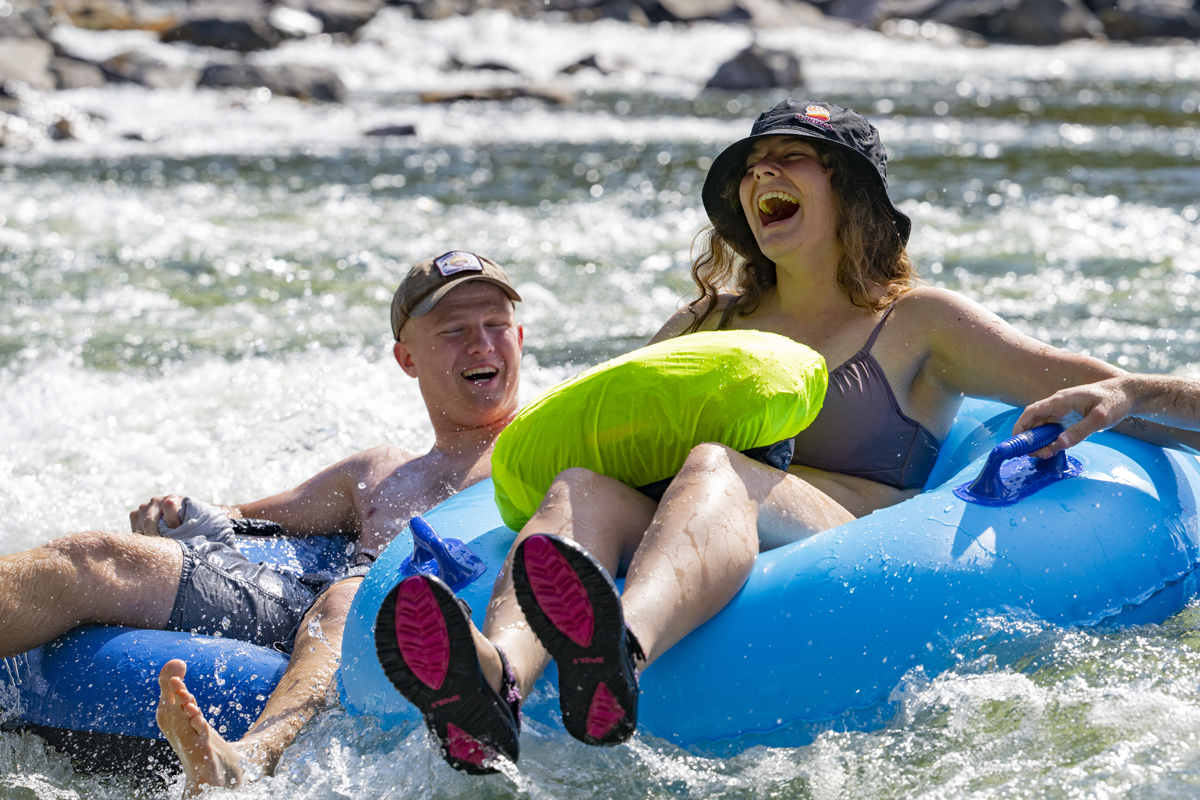 A photo of two students during the Freshman Float.