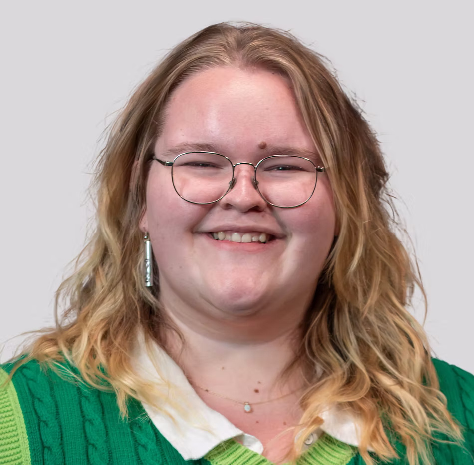 Headshot of Laura Clague